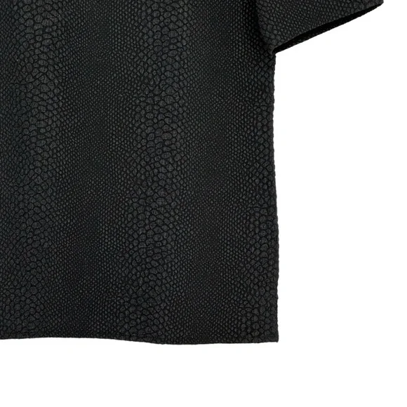 *Women’s Banana Republic Size 6 Black Textured Polyester/Elastane SS Top - Picture 6 of 8